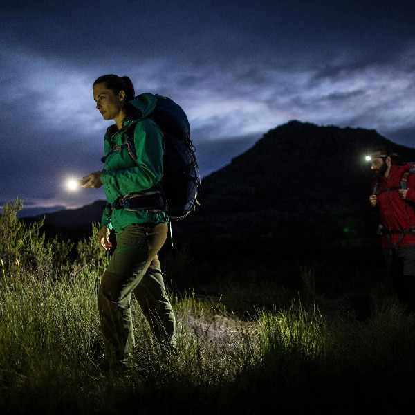 ویژگیهای بهترین چراغ قوه کوهنوردی + معرفی پرطرفدارترین مدلهای 2025 3 انواع چراغ قوه کوهنوردی