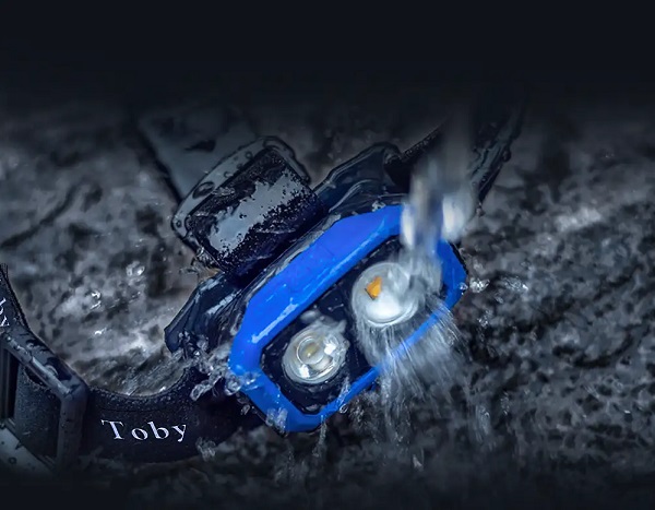 راهنمای خرید چراغ قوه ضد آب، چگونه بهترین انتخاب را داشته باشیم؟ 4 چراغ قوه پیشانی ضدآب