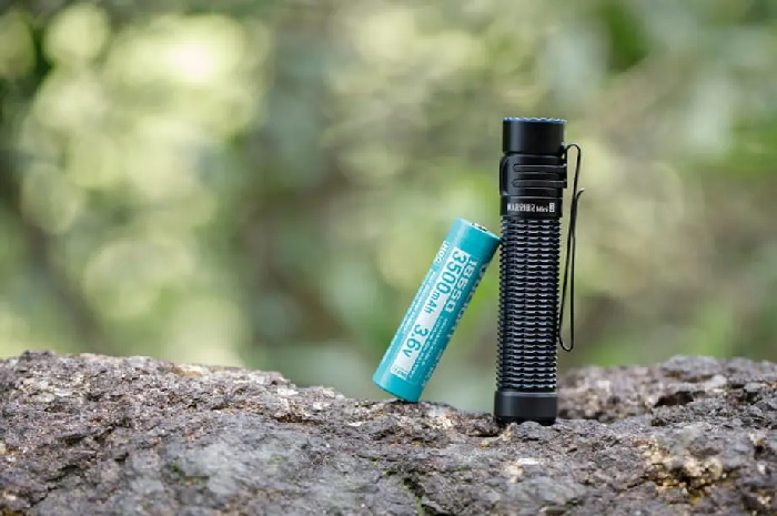 باتری لیتیومی چیست؟+ معرفی بهترین باتری لیتیوم چراغ قوه 10 تشخیص باتری لیتیومی اصل