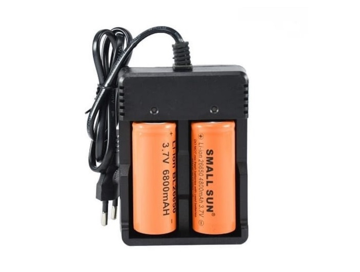 باتری لیتیومی چیست؟+ معرفی بهترین باتری لیتیوم چراغ قوه 2 باتری لیتیوم