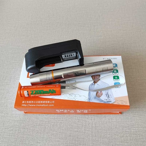 چراغ قوه پلیسی اسمال سان مدل ZY-R031 با اشعه فرابنفش (UV) و بدنه استیل - Image 5